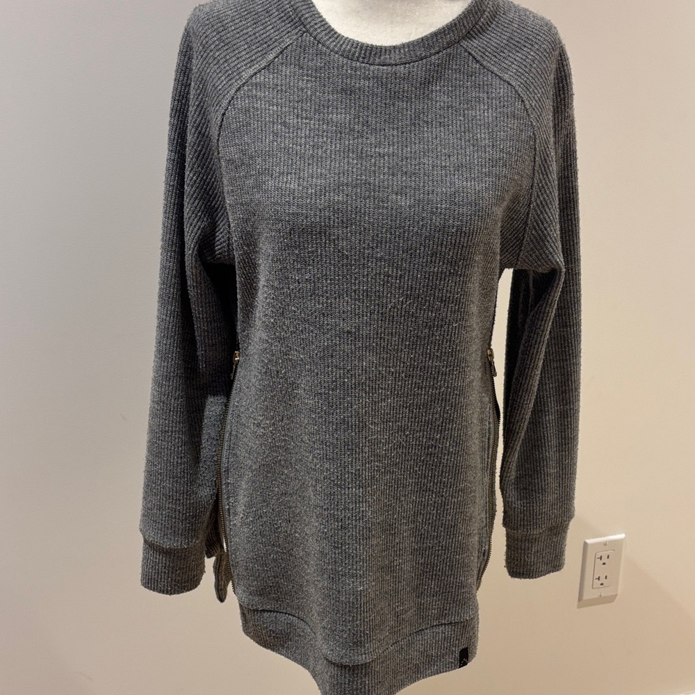 Varley Women's Gray Sweater size XS